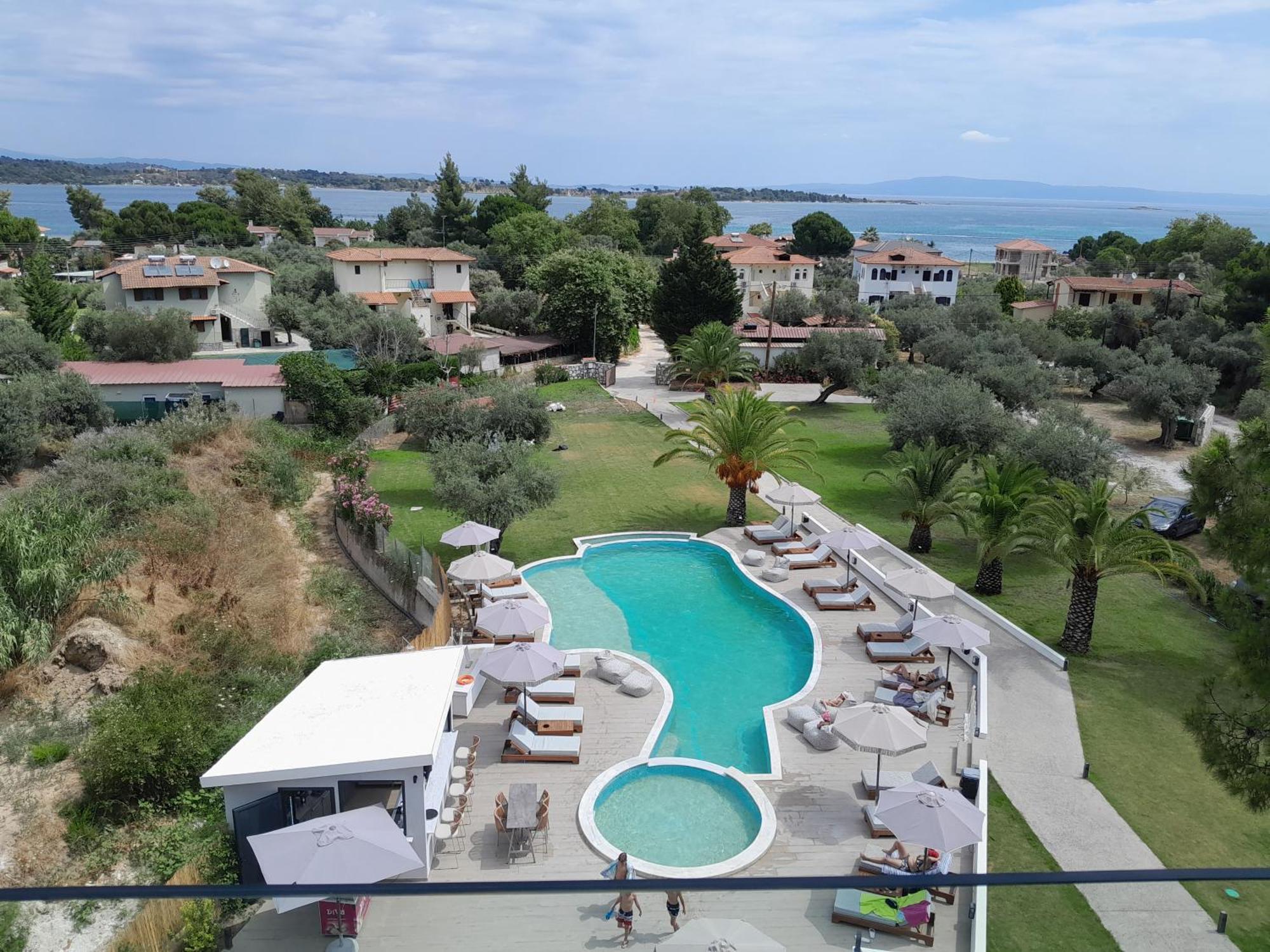 Aparthotel Domus Hospitality Vourvourou Exterior foto